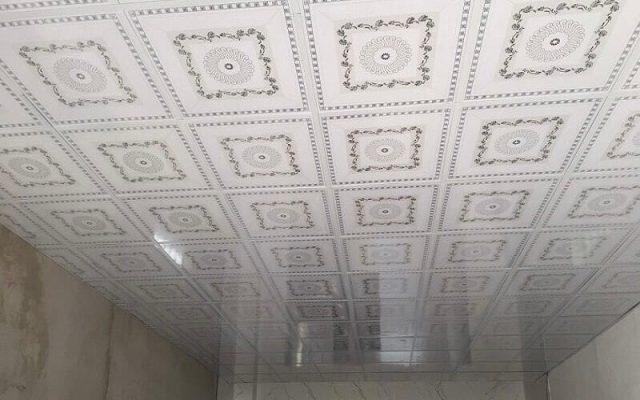 Báo giá thi công trần thả nhựa